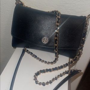 Tory burch chain wallet